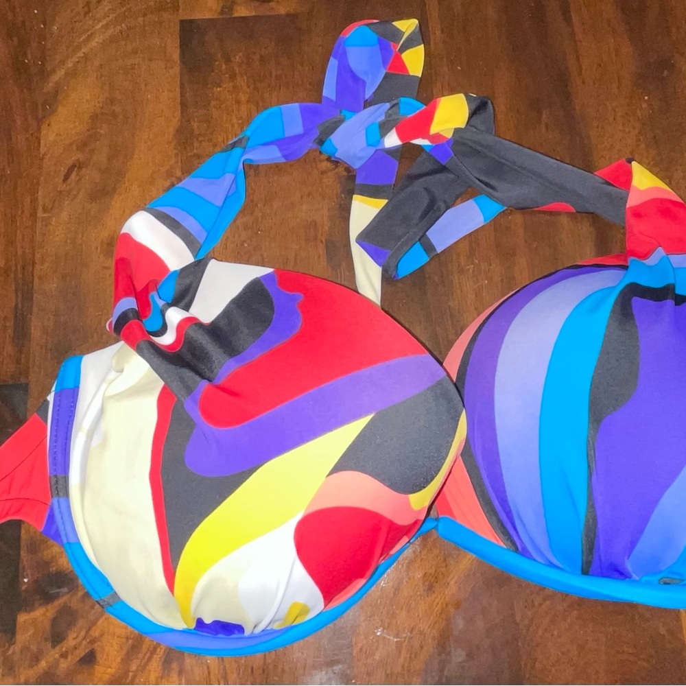 VENUS Multicolor Abstract Bikini Top